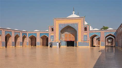  Shah Jahan Mosque een architectonisch juweel uit de Moghul periode!